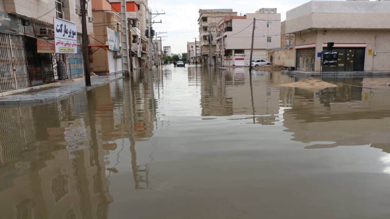 رفع کامل آبگرفتگی در بندر امام
