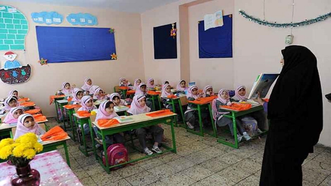 به‌کارگیری نیروهای خرید خدمات و حق‌التدریس جدید در مدارس دولتی ممنوع شد