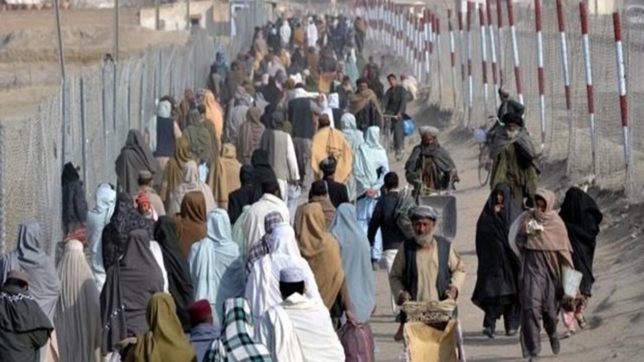 بازگشت ۳۷۵ هزار مهاجر افغانستانی از پاکستان به وطنشان