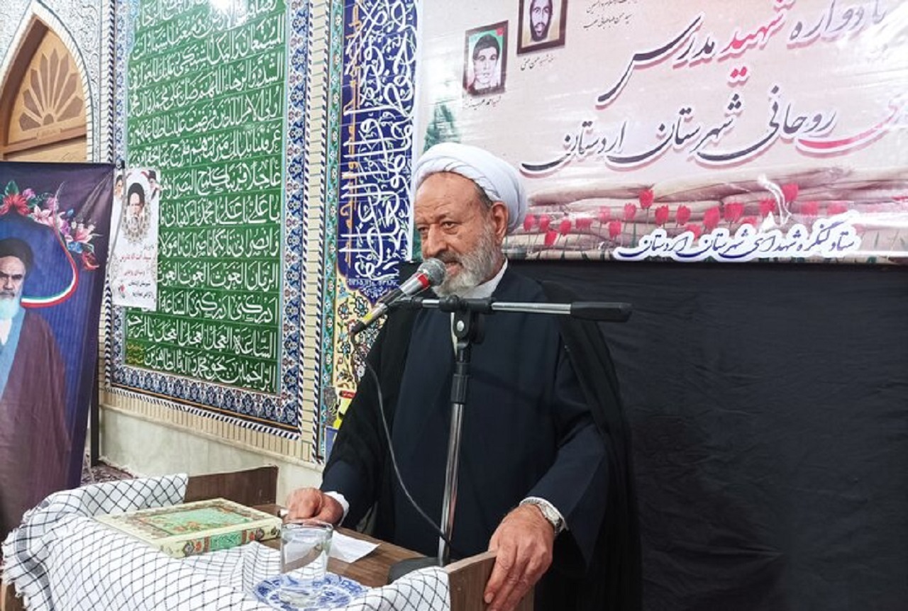 مجلس مسیر حرکت کشور و قوای دیگر را ریل‌گذاری می‌کند