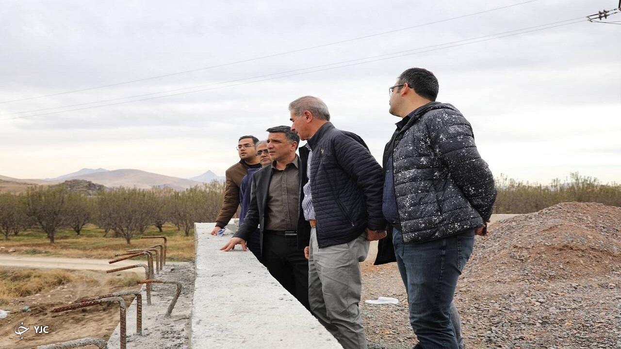 تعریض و بهسازی ۱۳ کیلومتر از محور مهاباد - میاندوآب