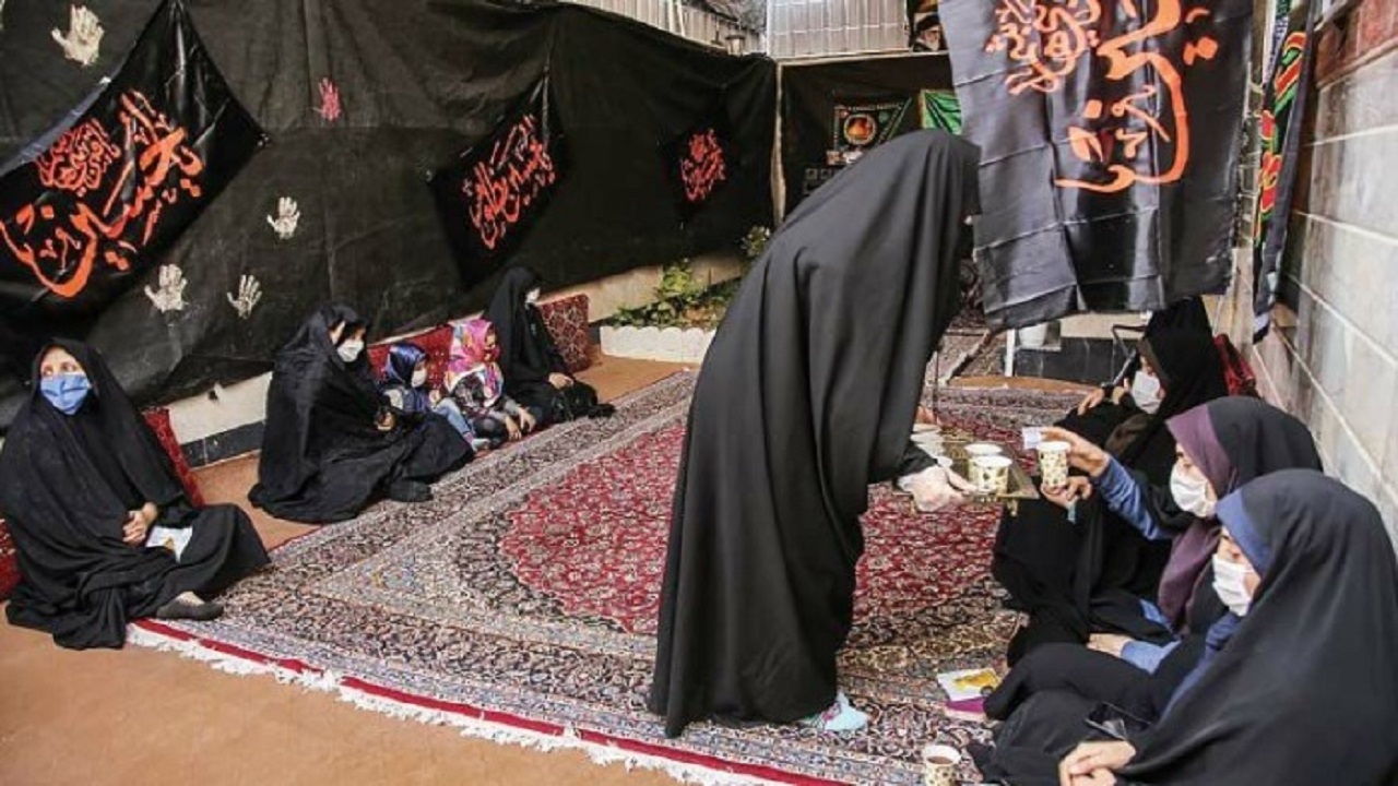 چراغ روضه در خانه ۷۲۵ نیازمند روشن شد