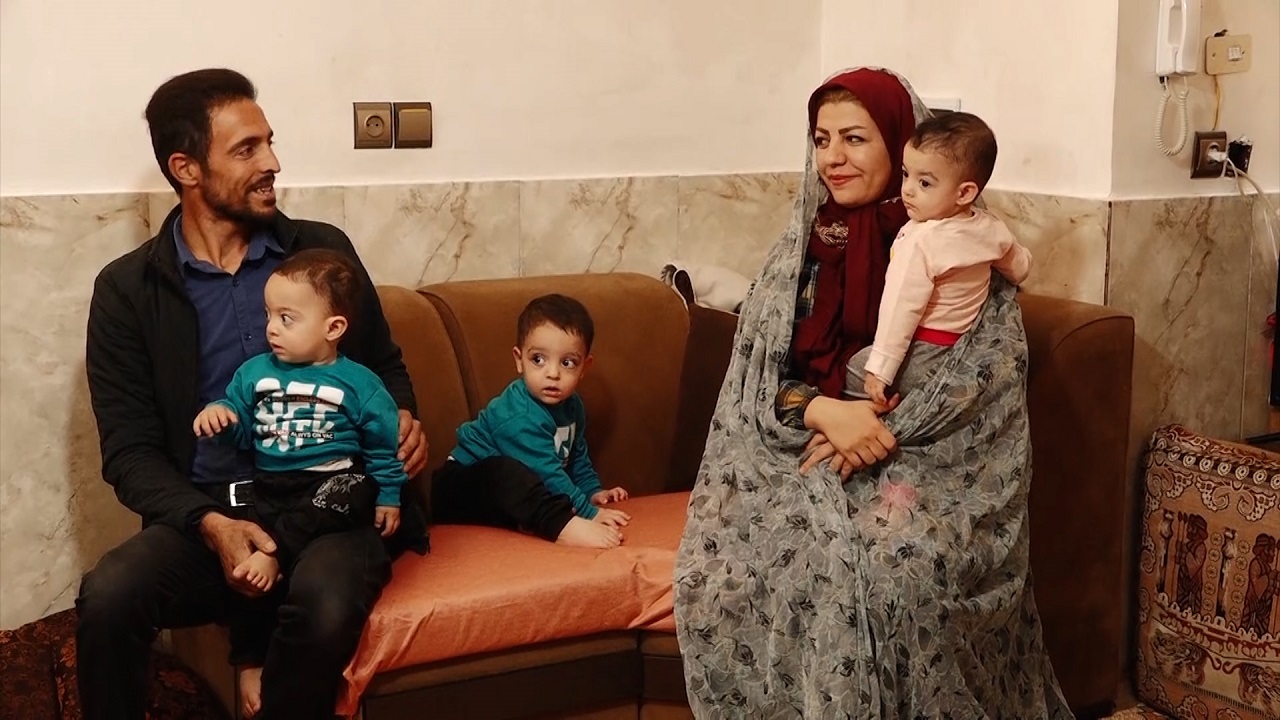 خانه دار شدن خانوار‌های دارای فرزندچندقلو با حمایت کمیته امداد امام خمینی (ره)