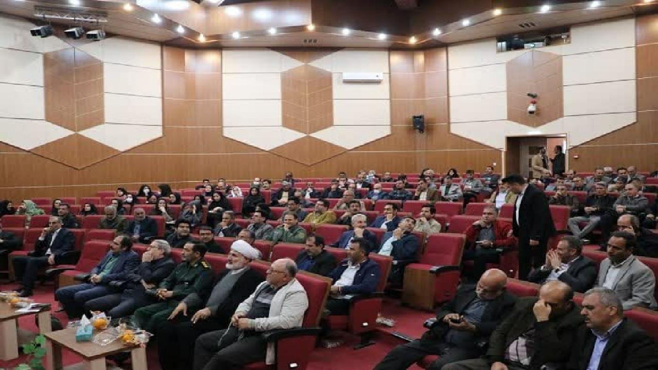 سوزاندن بقایای گیاهی عامل کمبود مواد آلی در خاک