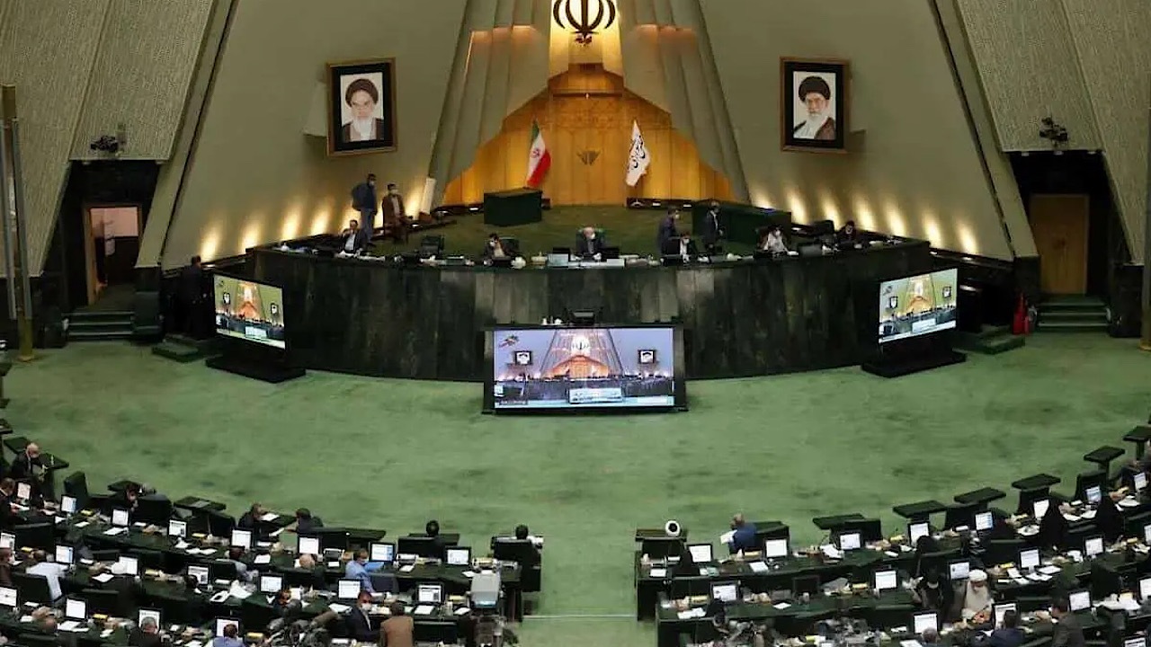برگزاری جلسه غیرعلنی مجلس با حضور رئیس‌جمهور