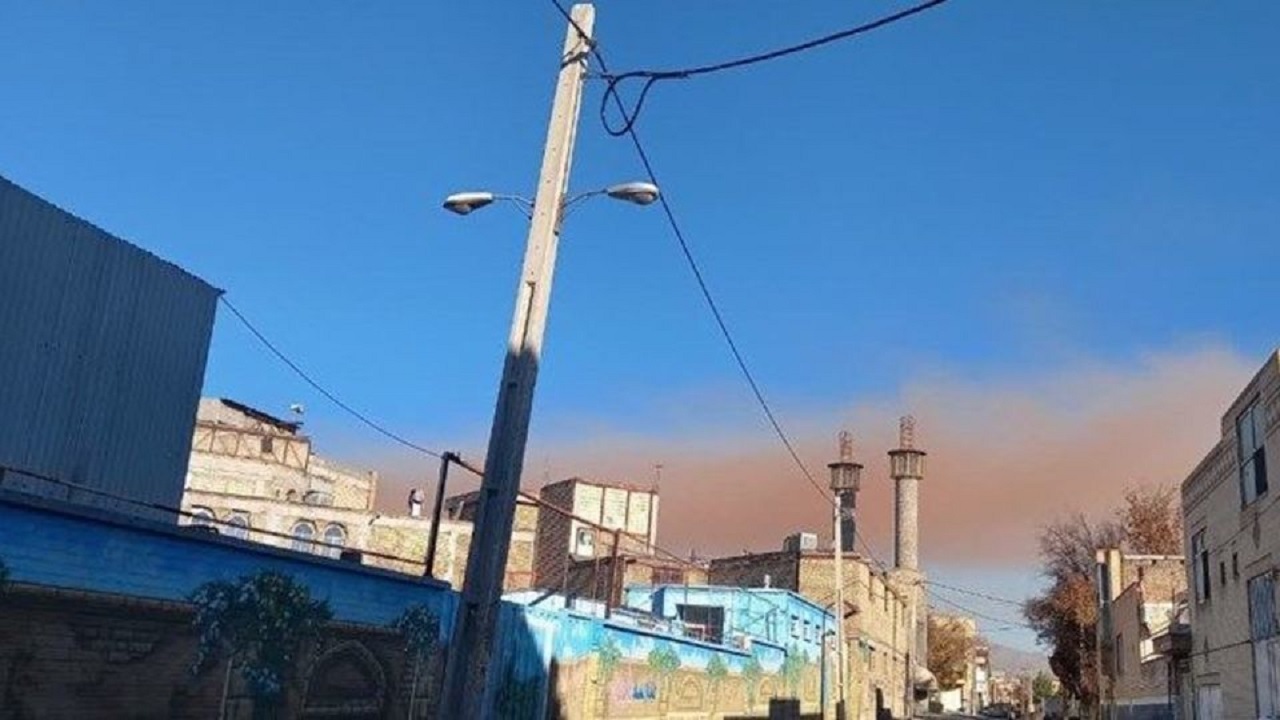 برخورد با عاملان آلایندگی در کارخانه ذوب‌آهن + فیلم