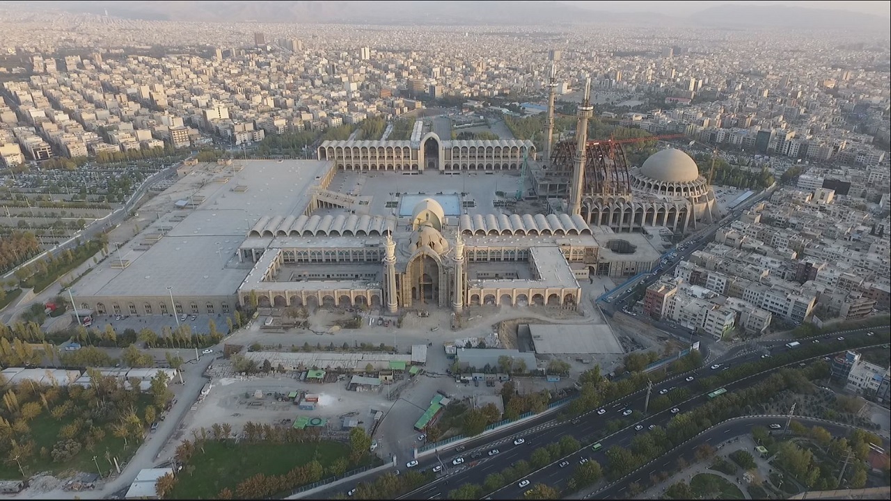 نماز عید فطر سال آینده در ایوان و گنبد مصلی خوانده خواهد شد