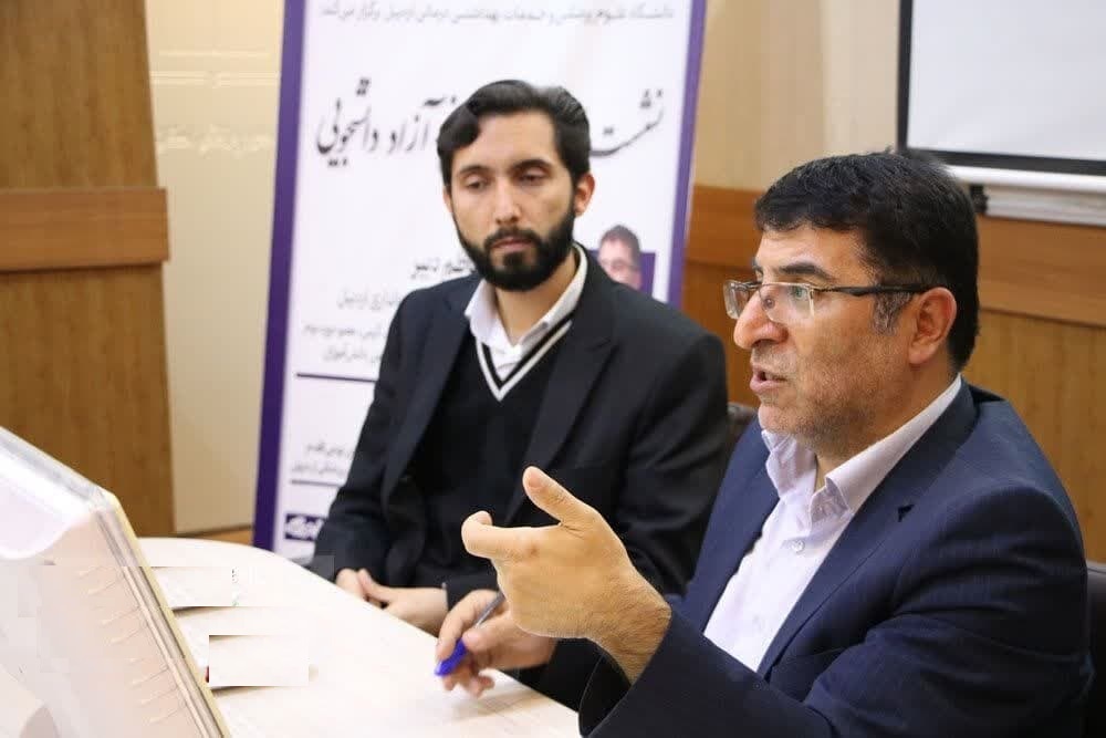 مسؤولان ارتباط خود را با دانشجویان حفظ کنند