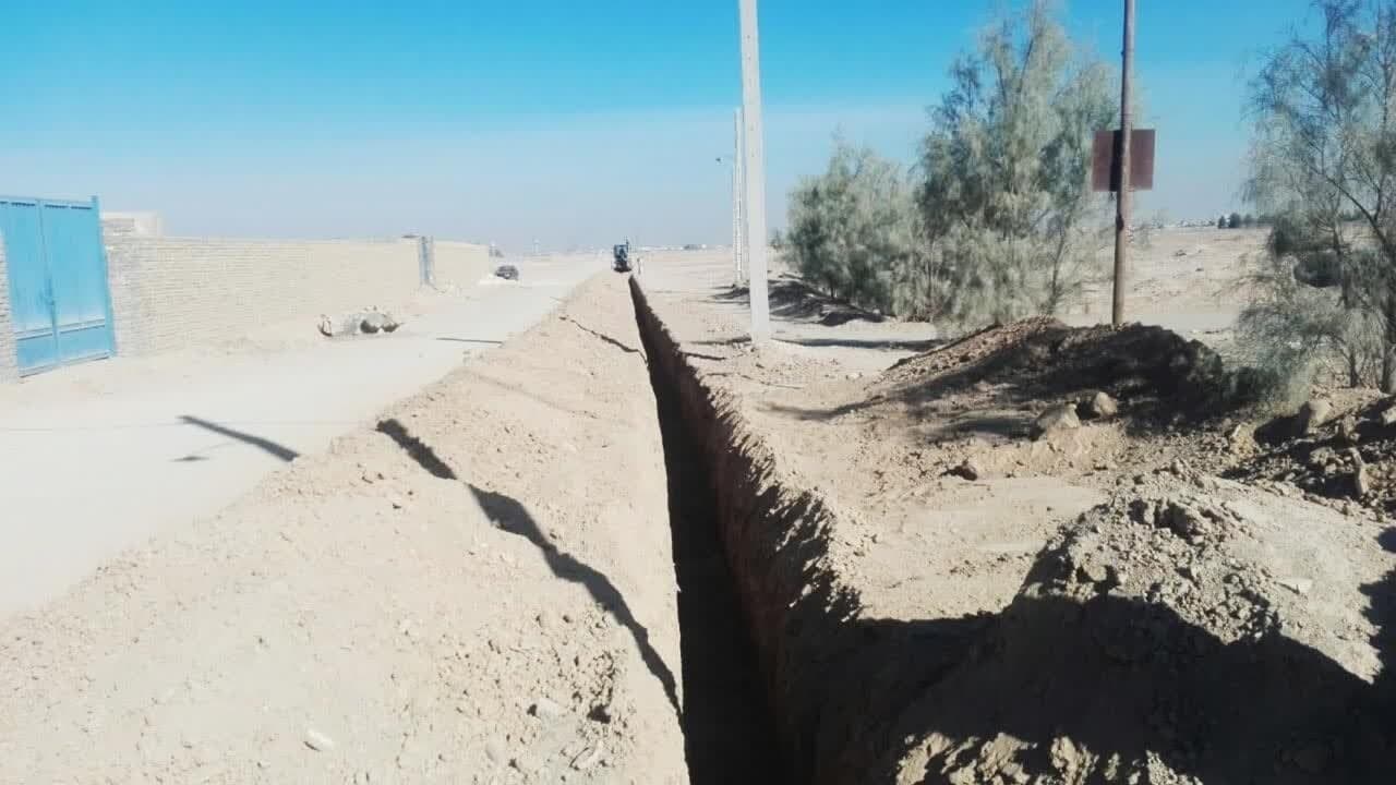آبرسانی به سایت مسکن ملی بفروئیه میبد کلید خورد
