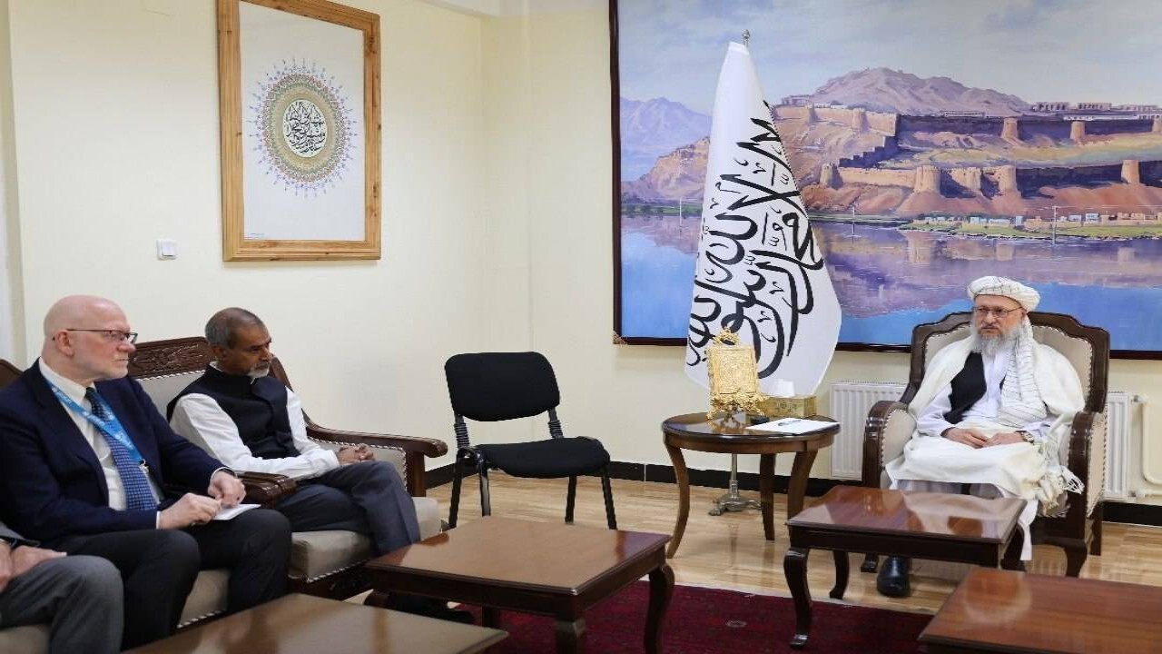 همکاری سازمان ملل در محو بیماری فلج اطفال در افغانستان