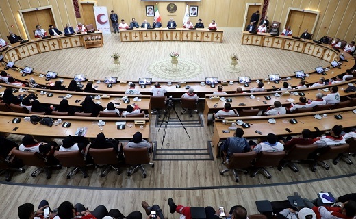 نشست امدادگران هلال احمر گیلان در استانداری