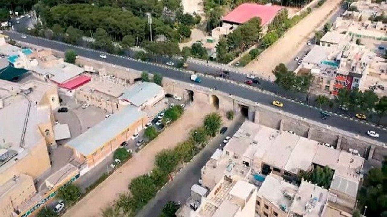 چرا پروژه بهسازی مسیر ریل راه‌آهن قم اجرا نمی‌شود؟