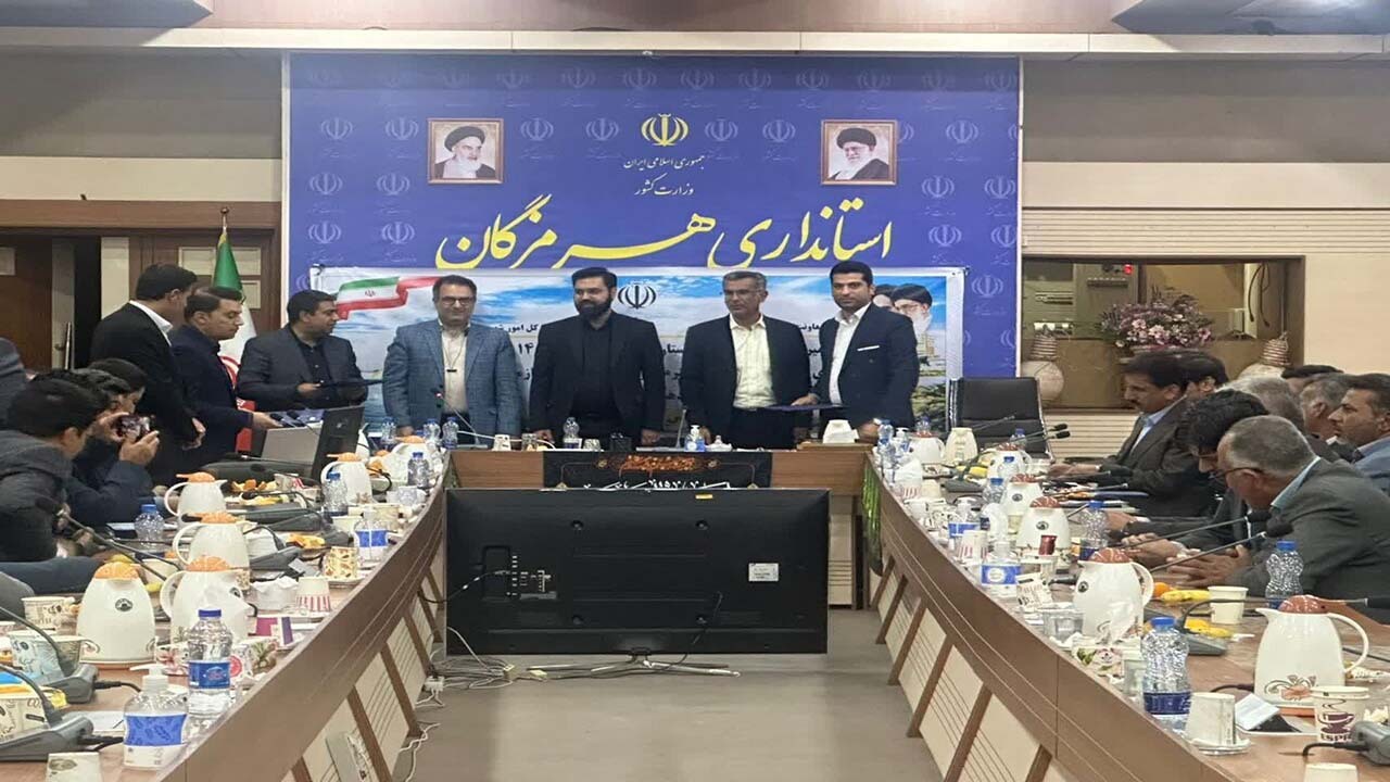 تجلیل از  ۹ شهردار برتر هرمزگان