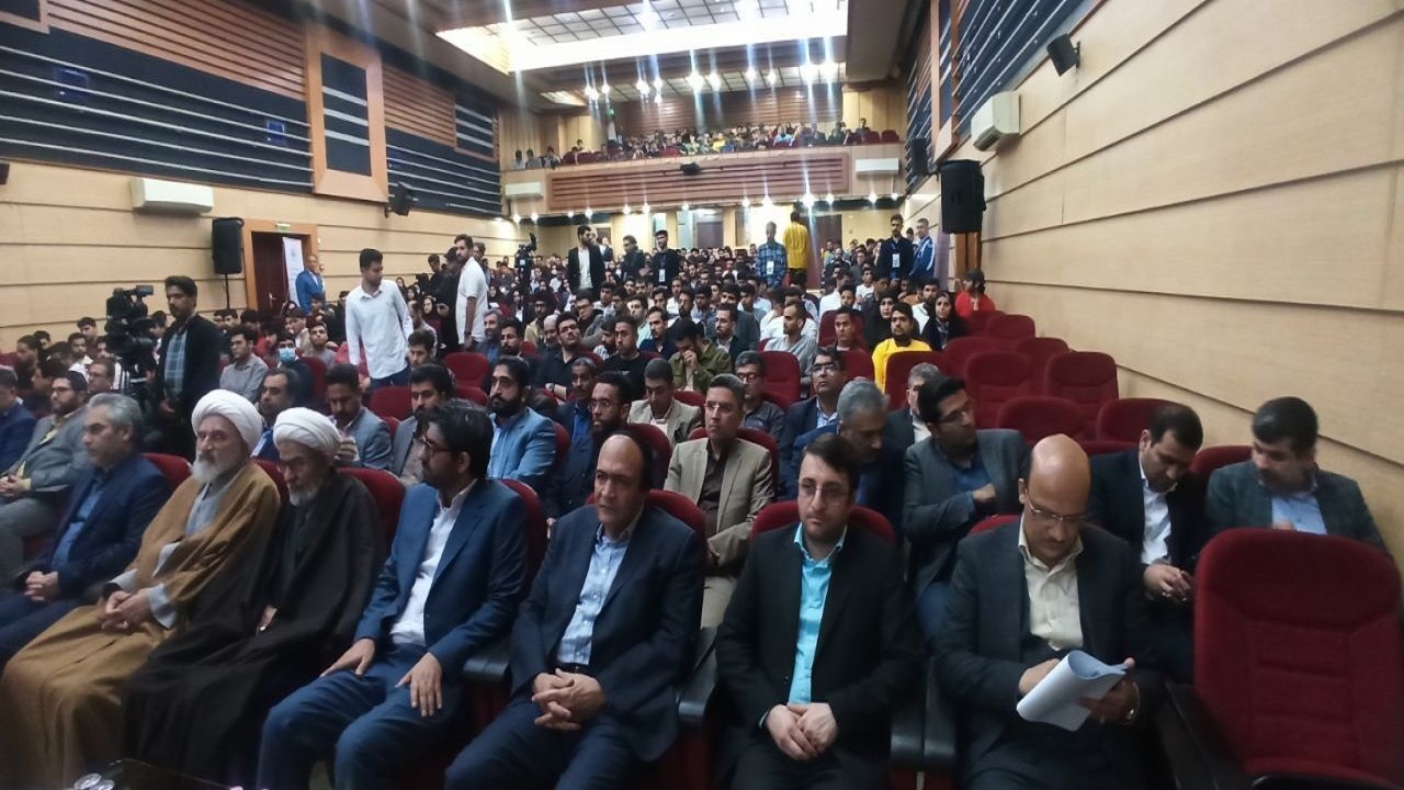 دانشگاه صنعت نفت میراث فرهنگی و علمی ارزشمند برای کشور