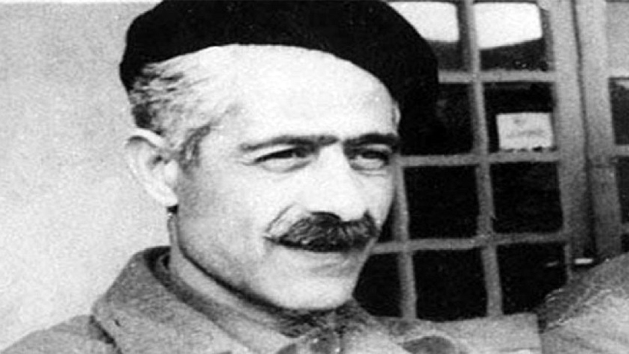 شمع ۱۰۰ سالگی جلال آل‌احمد در خانه‌اش خاموش شد