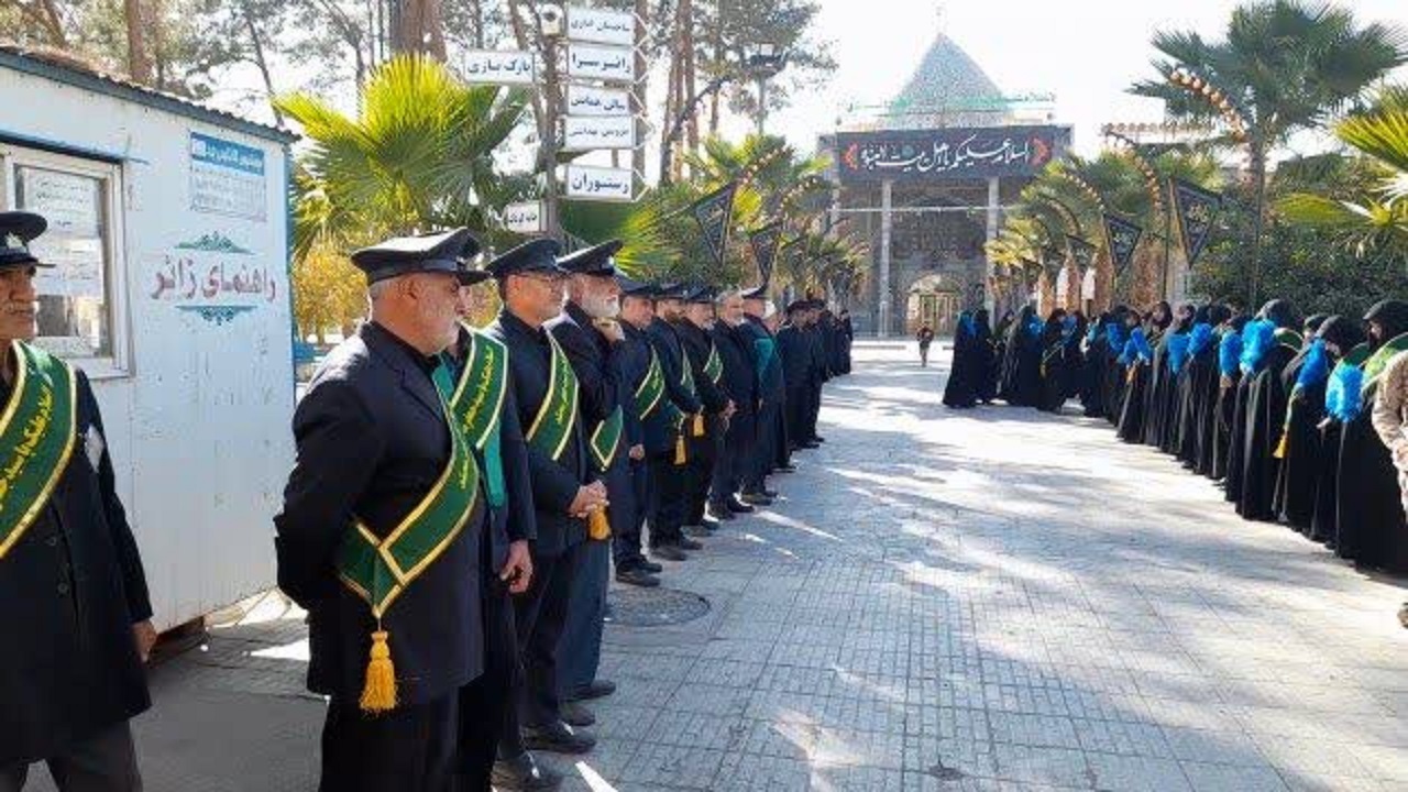 ورود پیکر شهیدان گمنام با استقبال خوب مردم در یزد