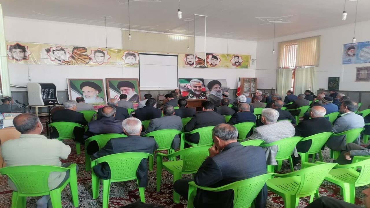 توقیف ۲۸ خودروی حمل چوب بدون مجوز در زرند