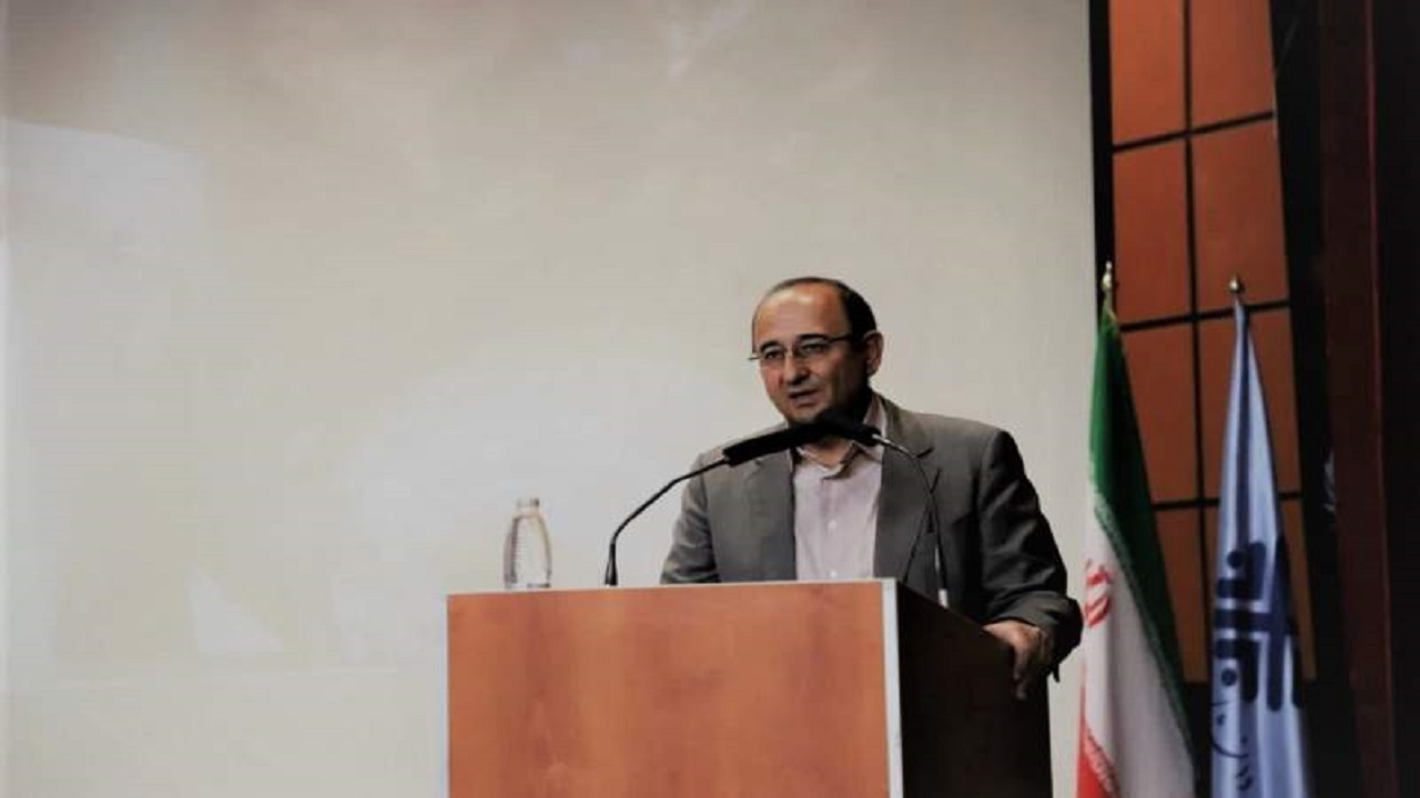 دانشجو ذهن هوشیار و فعال جامعه است