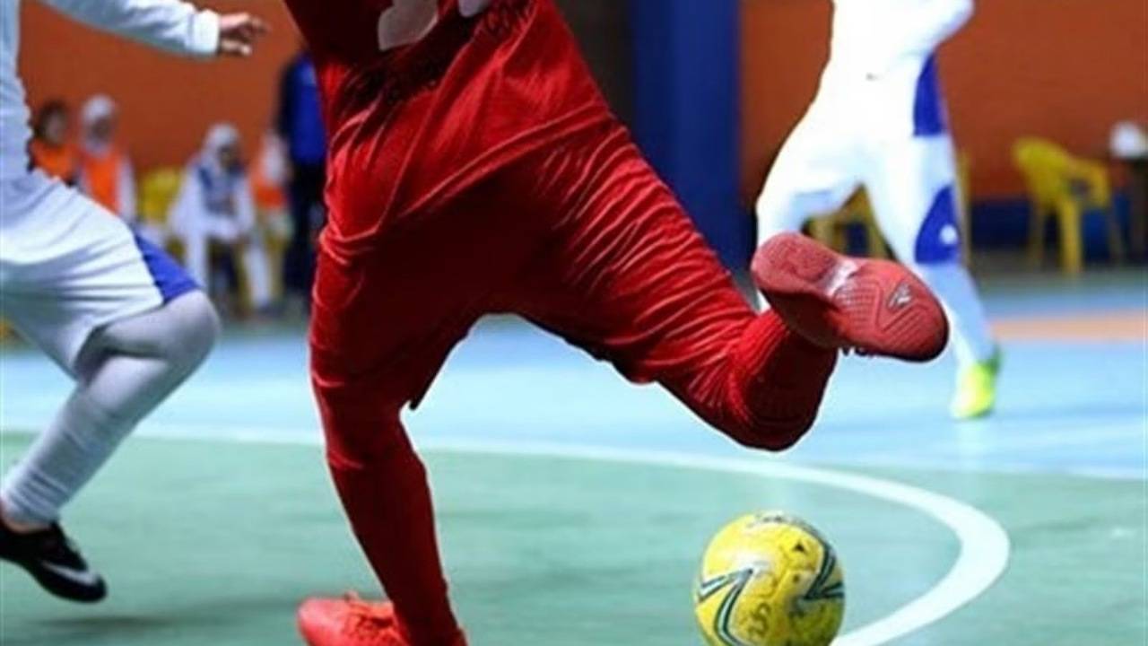 بانوان فوتسالیست رفسنجانی با نایب قهرمانی به تعطیلات رفتند