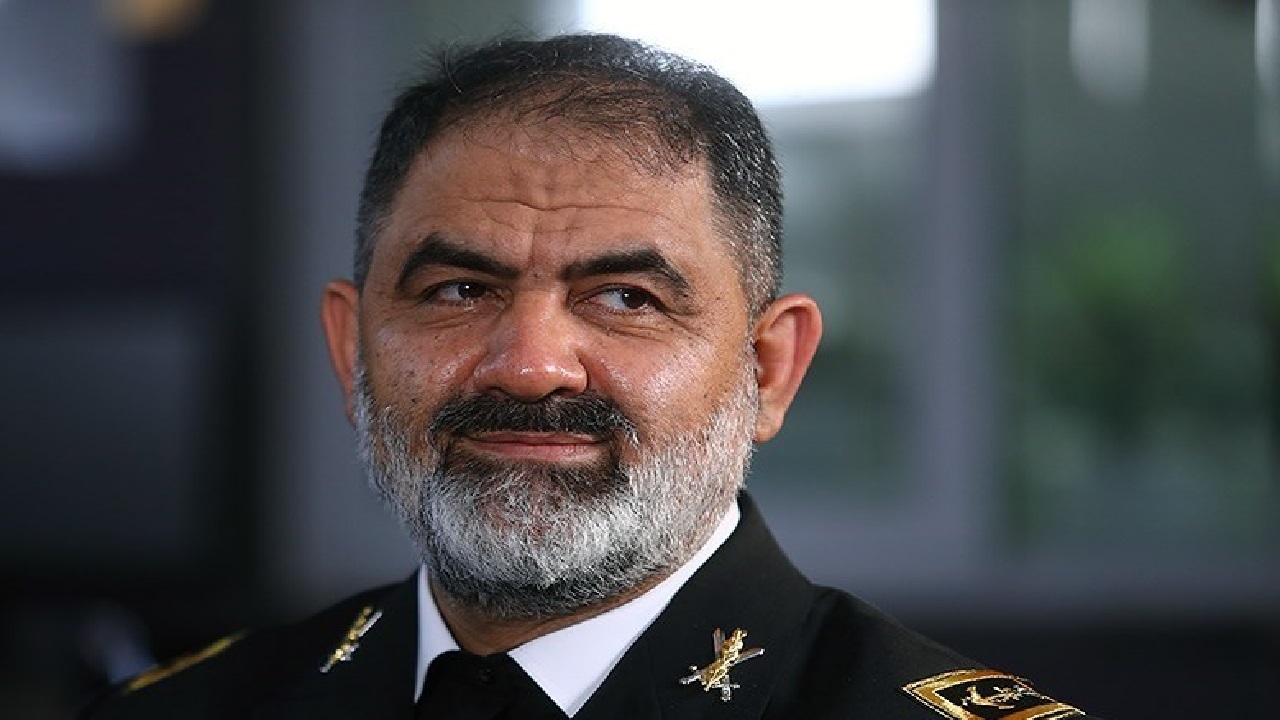 حضور جدی در اقیانوس‌ها از برنامه‌های نیروی دریایی است