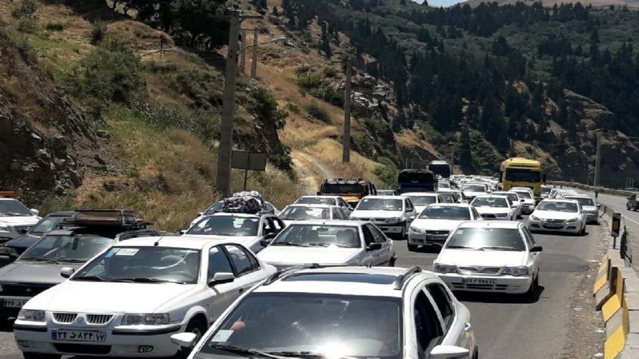 ترافیک در محورهای خروجی مازندران سنگین است
