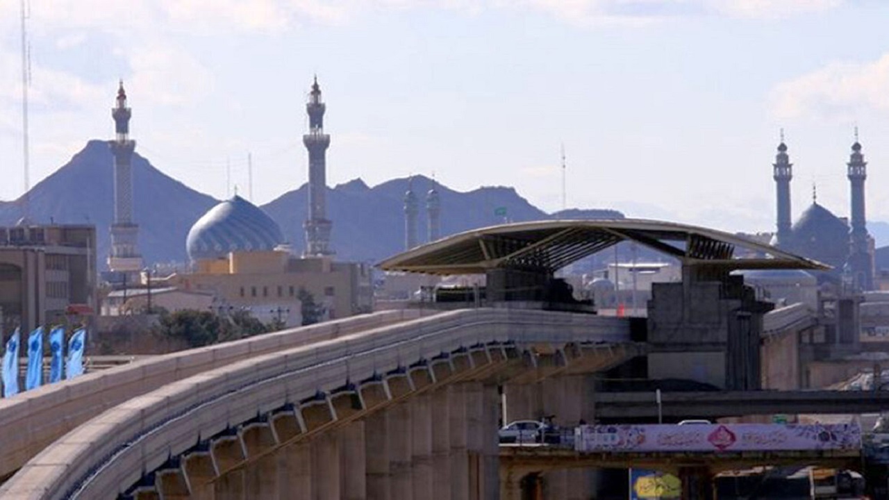بلاتکلیفی ۱۵ ساله یک ابرپروژه؛ کسی مونوریل قم را گردن نمی‌گیرد