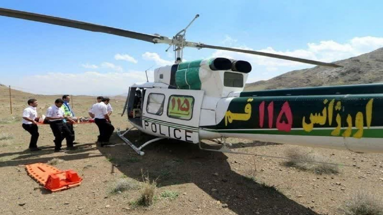 واژگونی خودرو در قم بالگرد اورژانس را به پرواز در آورد