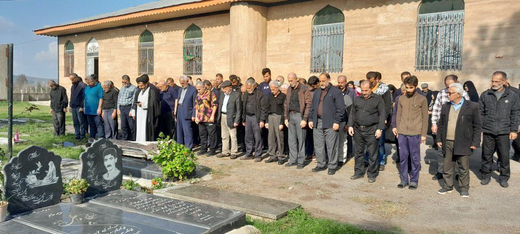 درگذشت مادر شهید هادی راد در سنگر