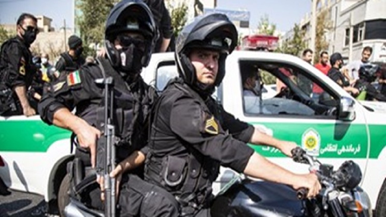 دستگیری زورگیر با حضور گشت انتظامی یگان امداد 