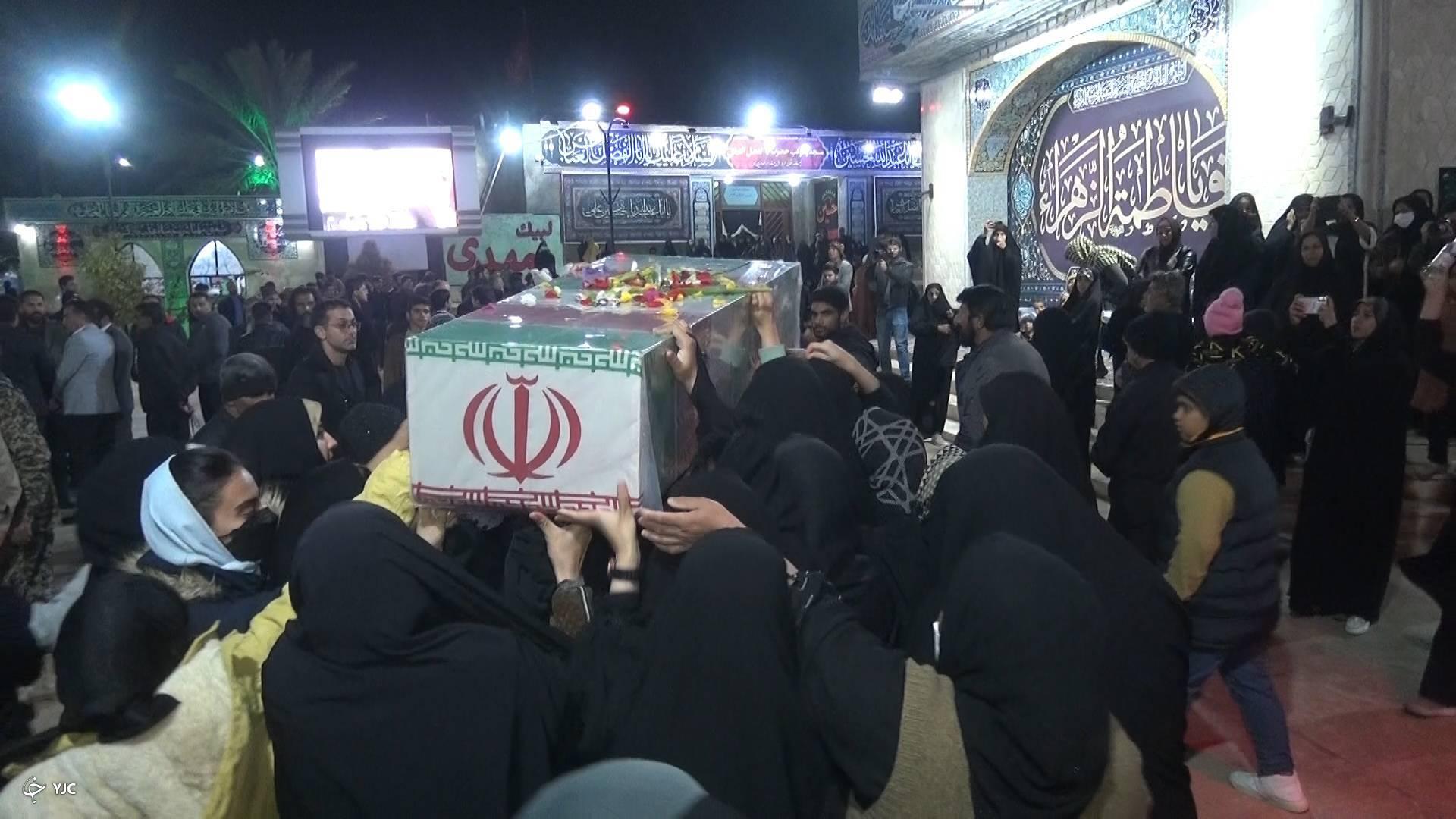 آیین استقبال از ۲ شهید گمنام در بم