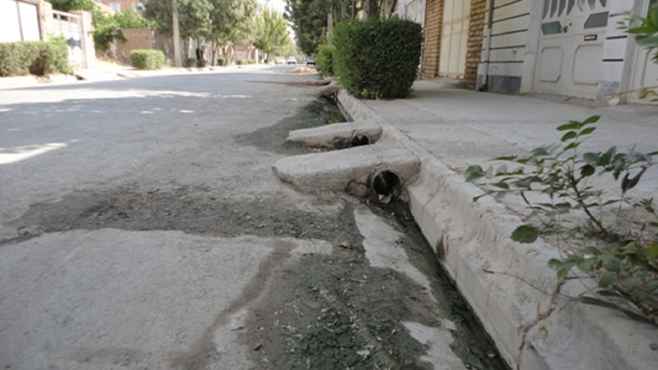 چالش جدی رهاسازی فاضلاب در منطقه ۶ شهرداری قم/۷۰۰۰ منزل هنوز به شبکه فاضلاب وصل نشده است