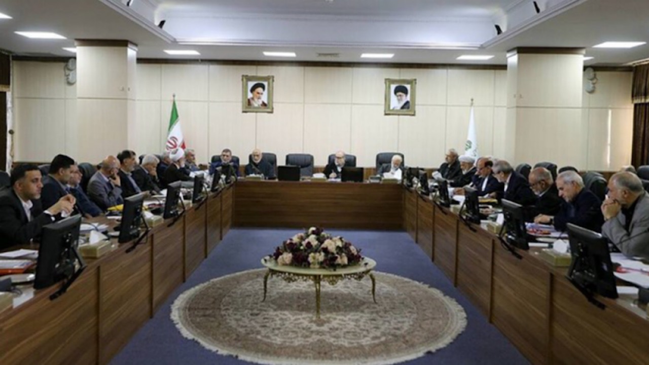 مجمع تشخیص طرح‌های عظیم اقتصادی در برنامه هفتم را منطبق با سیاست‌های کلی ندانست
