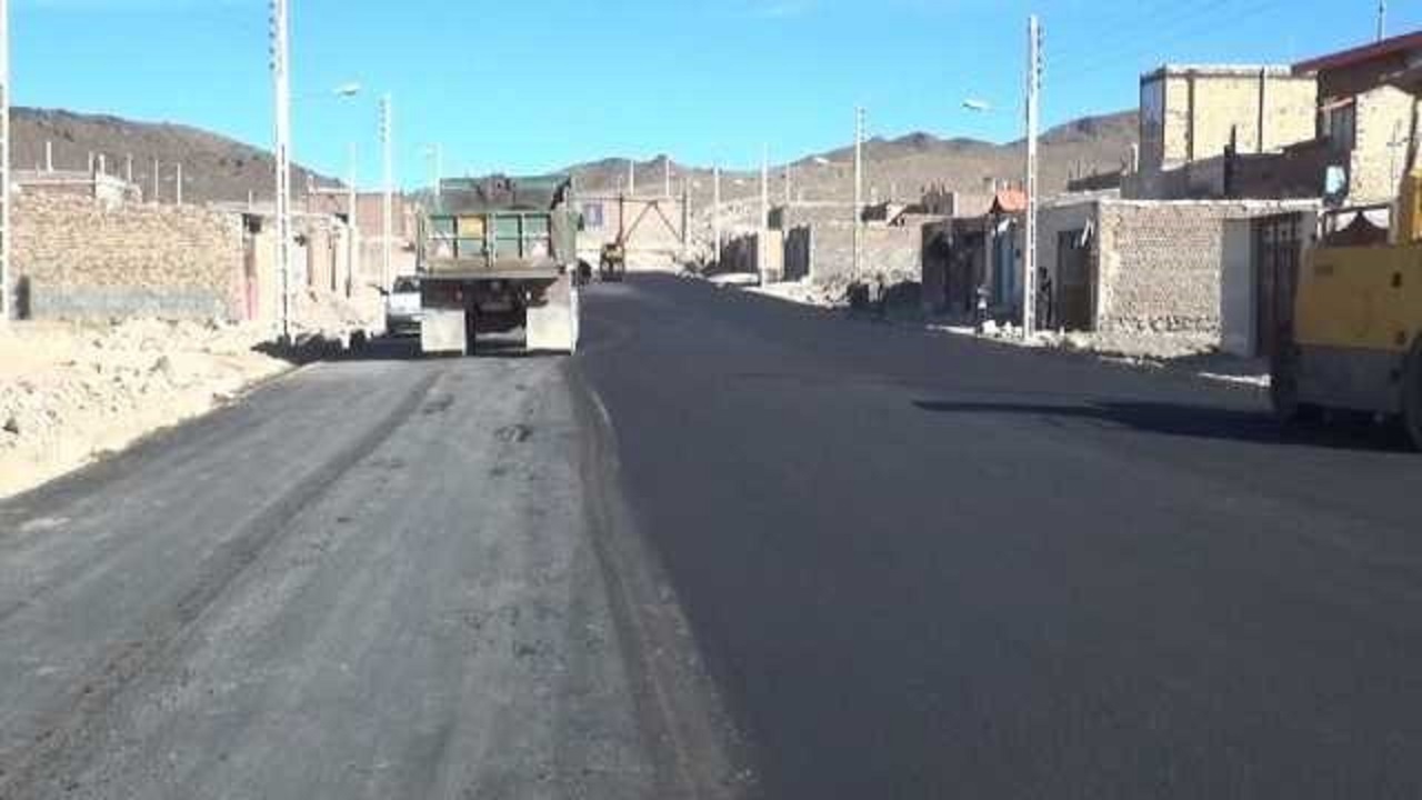 ۵۳۰ کیلومتر از راه‌های روستایی شهرستان بیجار آسفالت است