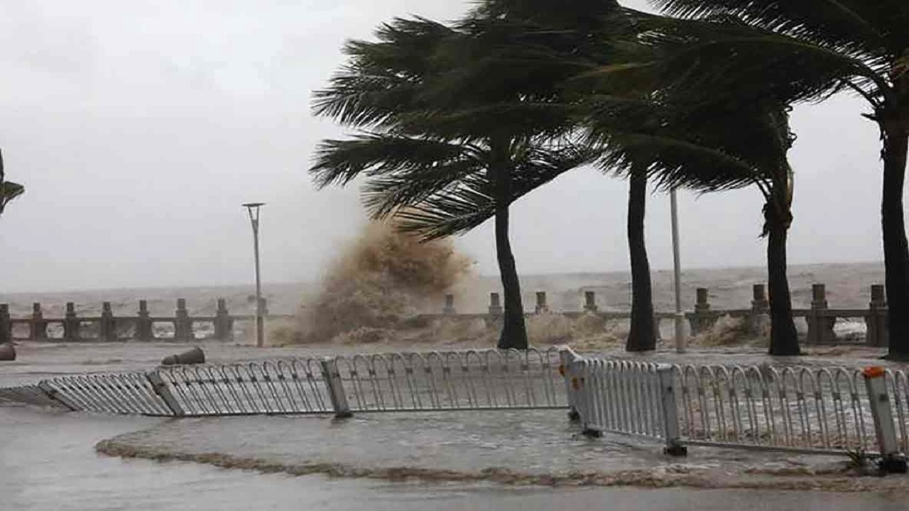 افزایش سرعت باد با احتمال گرد و غبار در هرمزگان