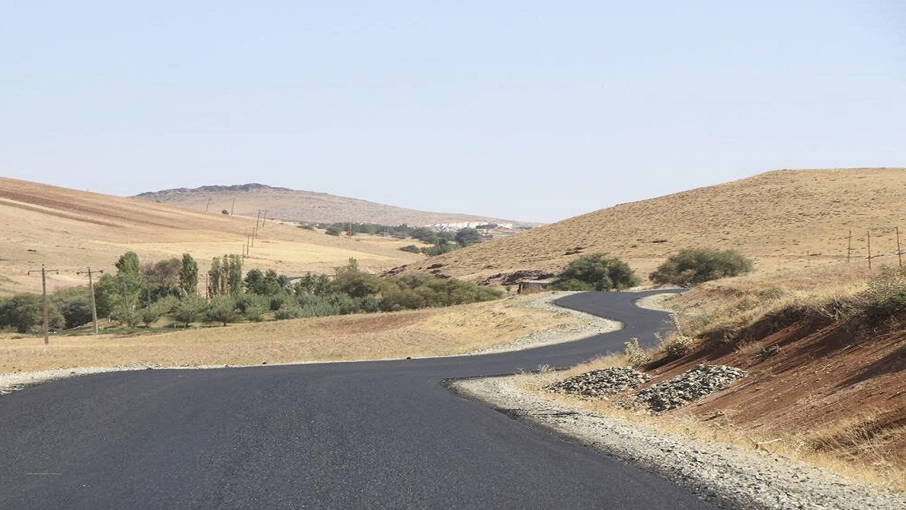 ایمن سازی راه از برنامه‌های مهم آوج است