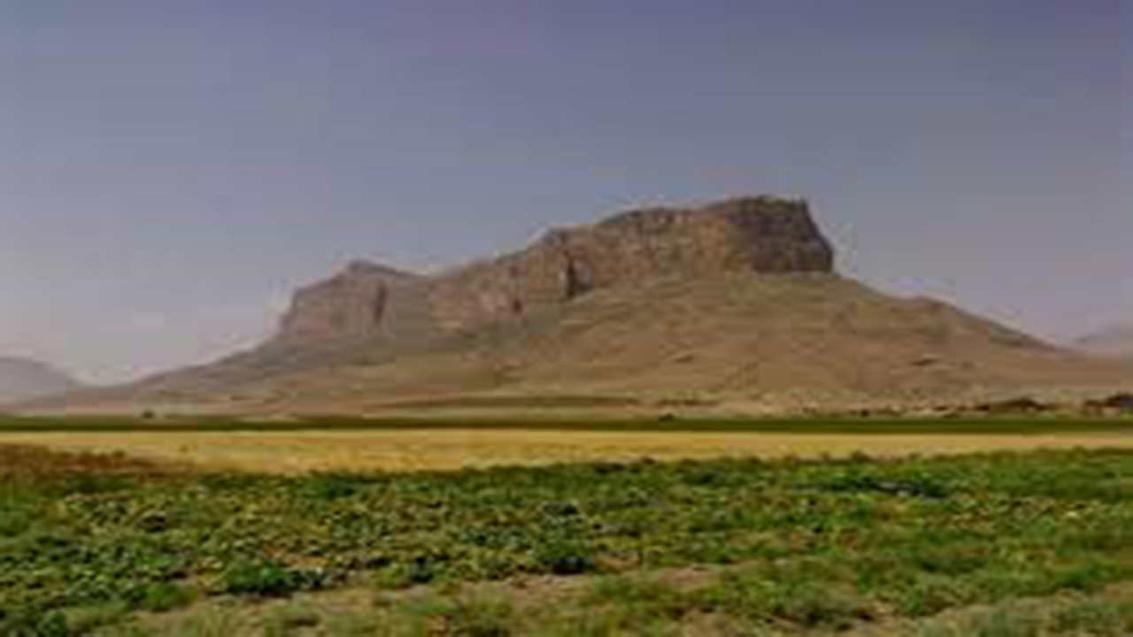 قلعه استخر مستحکم‌ترین دژ سرزمین پارس + فیلم