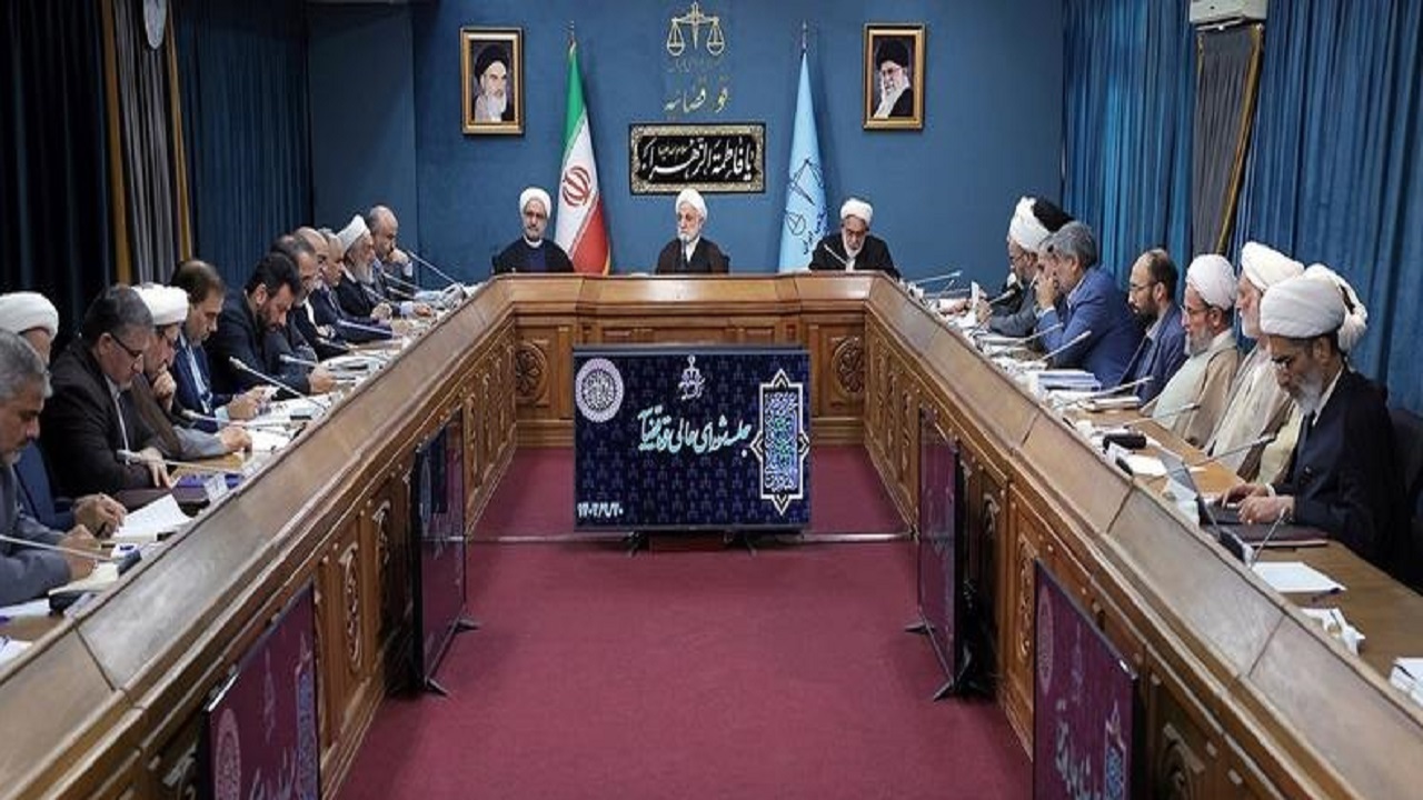 پیگیری و رسیدگی به فساد اخیر همچنان ادامه دارد/ طبق ضوابط حکم صادر می‌کنیم