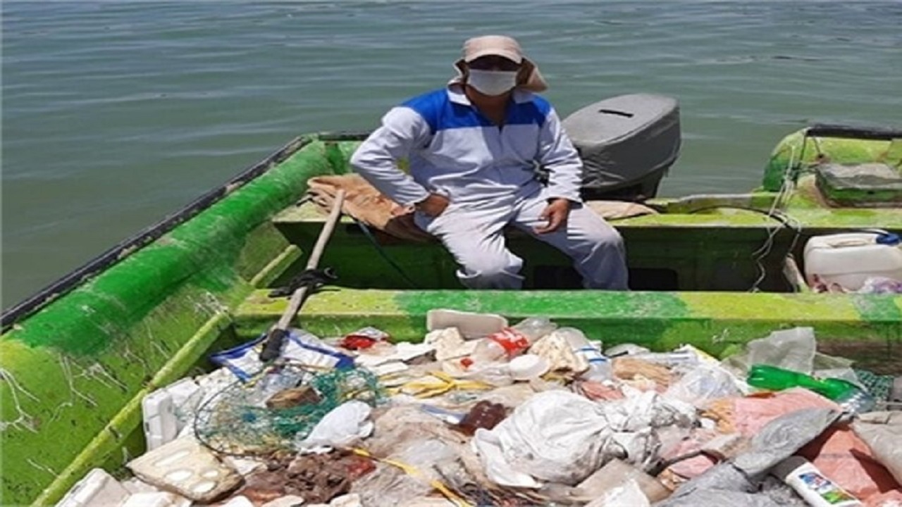 طرح پاک‌سازی خور بندر دیلم اجرایی شد