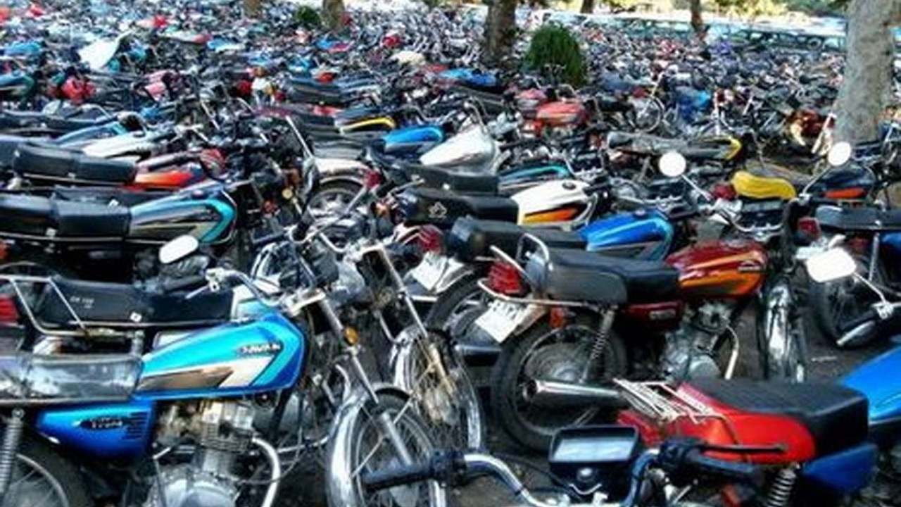 کشف ۱۱ دستگاه موتور سیکلت مسروقه در نیشابور