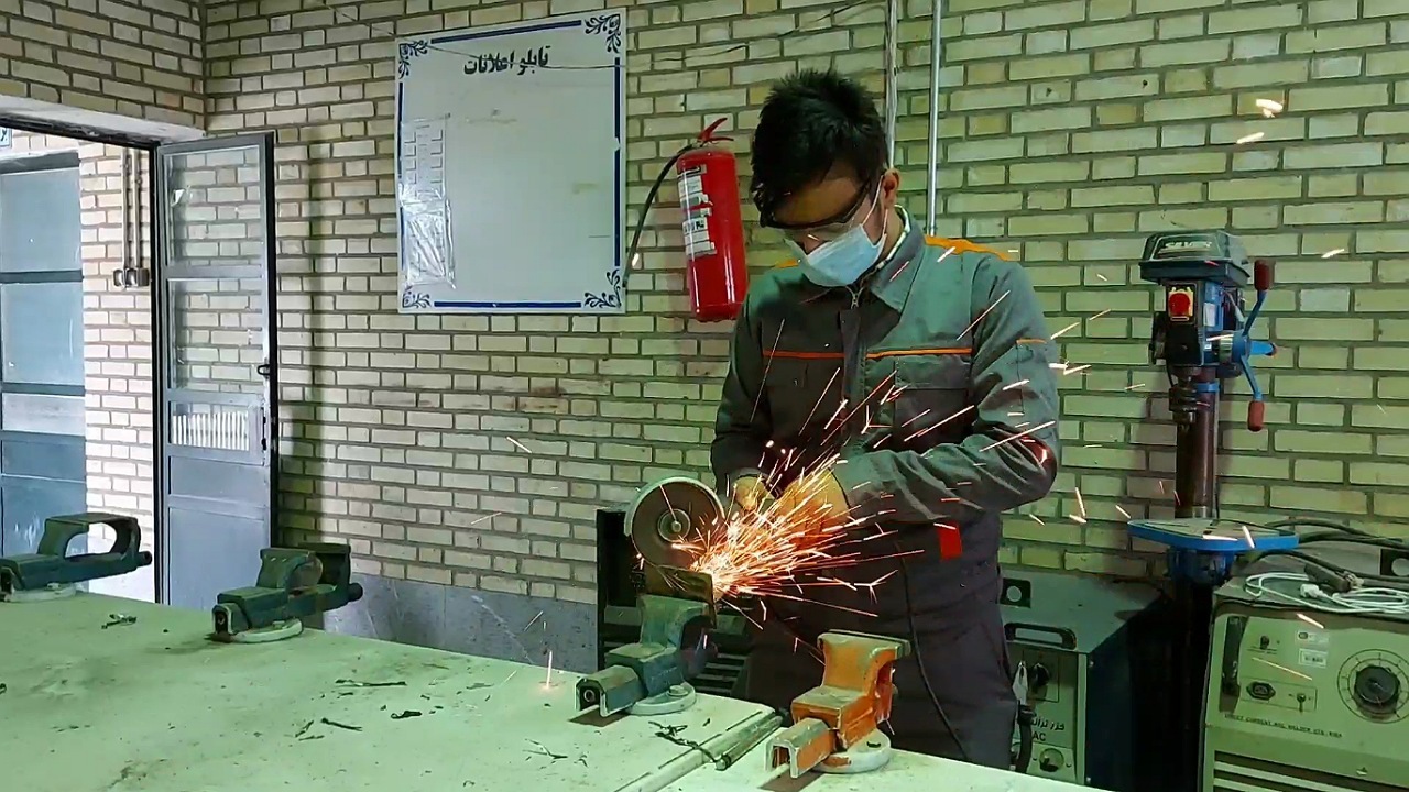 آموزش رشته‌های فنی و حرفه‌ای به ۵۰۰ نفر از سربازان وظیفه در تایباد
