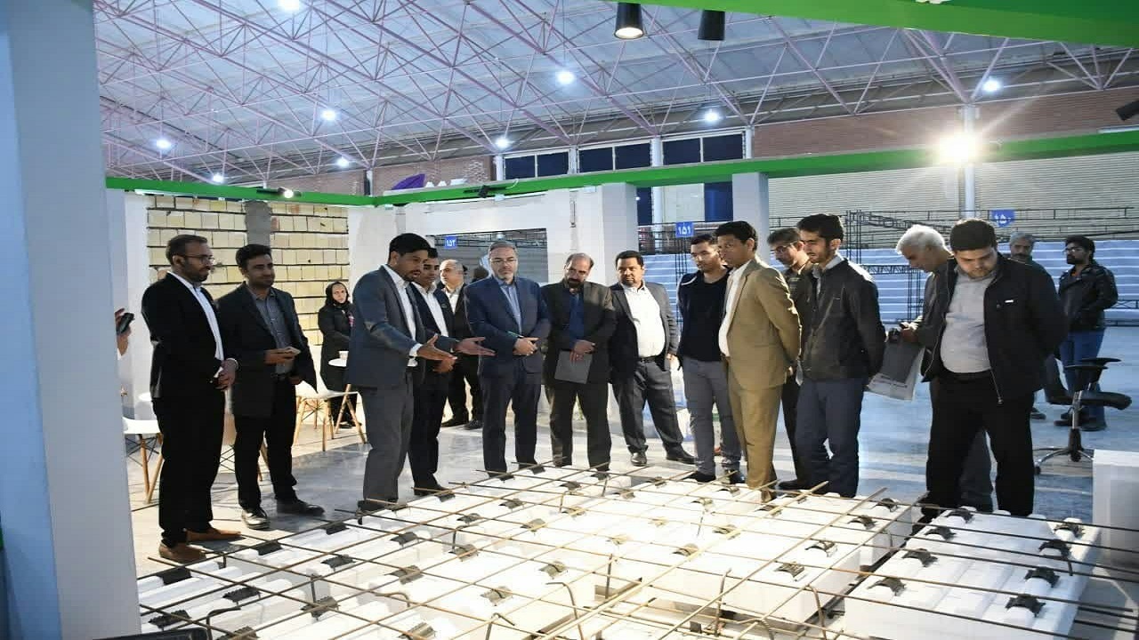 در ساخت مدارس از مصالح تولیدی استان استفاده می‌کنیم