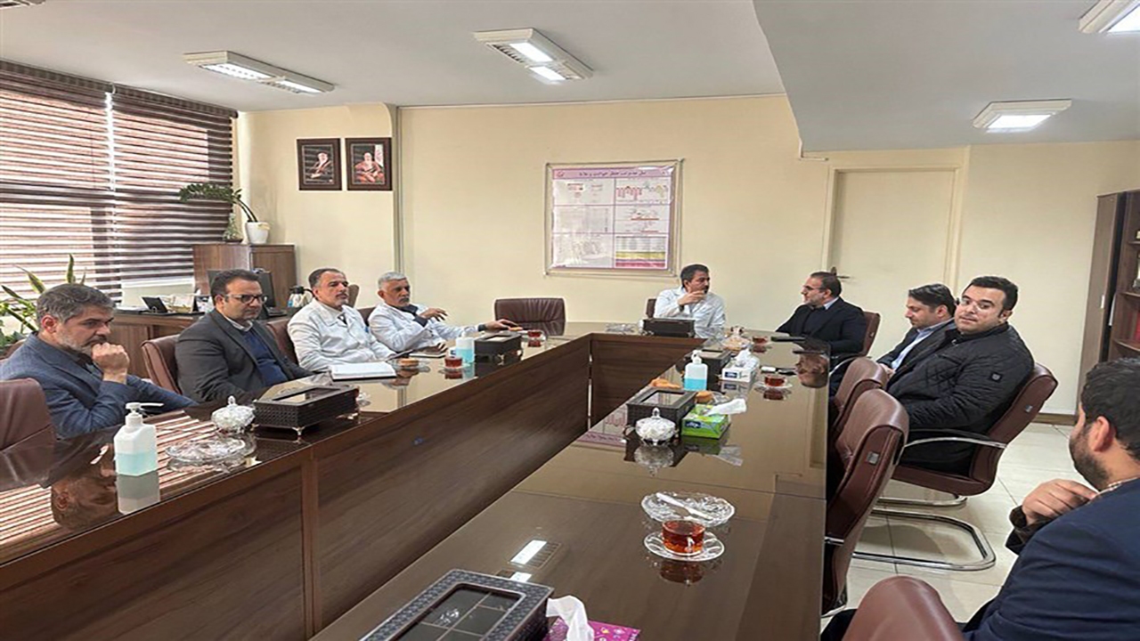 اقدام عجیب رئیس نظام پزشکی پس از مرگ کودک ۶ ماهه در بیمارستان مفید/ تقدیر از پزشکان بیمارستان