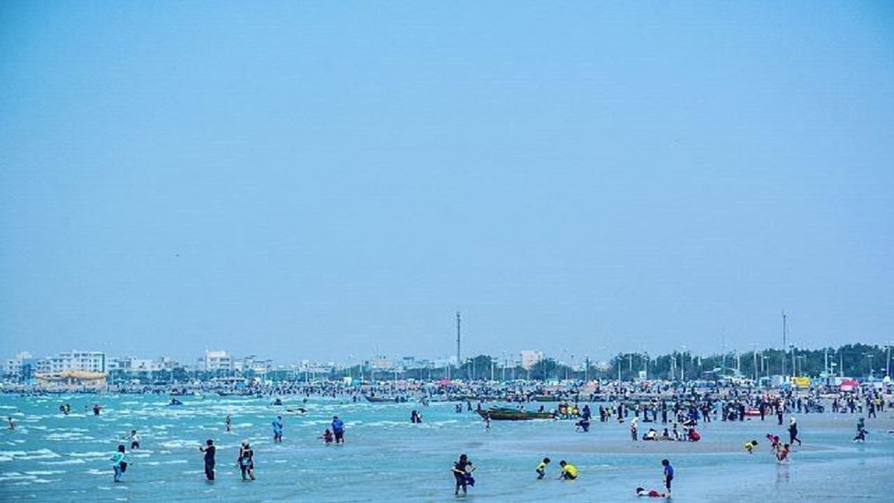 شناگاه‌های ساحل گناوه سالم‌سازی شود