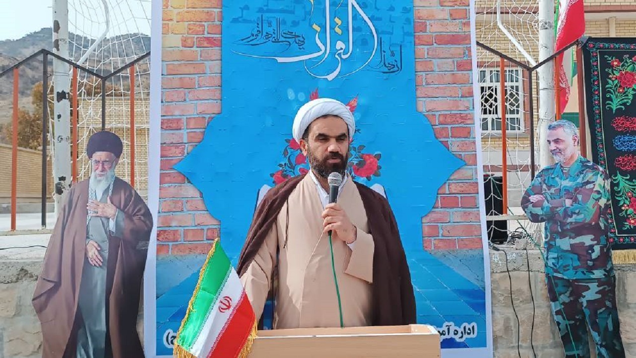 گرامیداشت هفته قرآن و عترت در مدارس جاورده