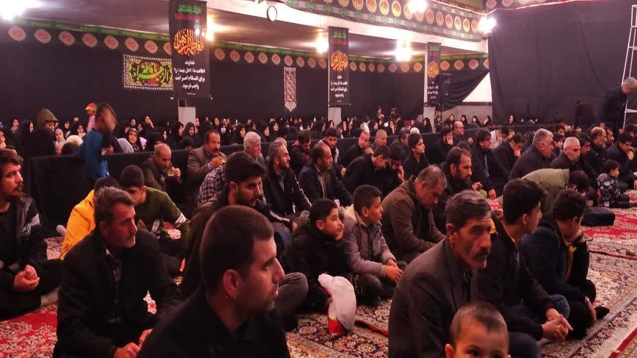 مراسم سوگواری اهالی صالح آباد در آستانه سالروز شهادت حضرت زهرا (س) + فیلم و تصاویر