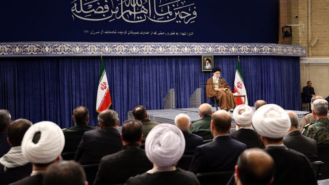 شهدا هویت ملت ایران هستند و هویت ملی نباید فراموش شود