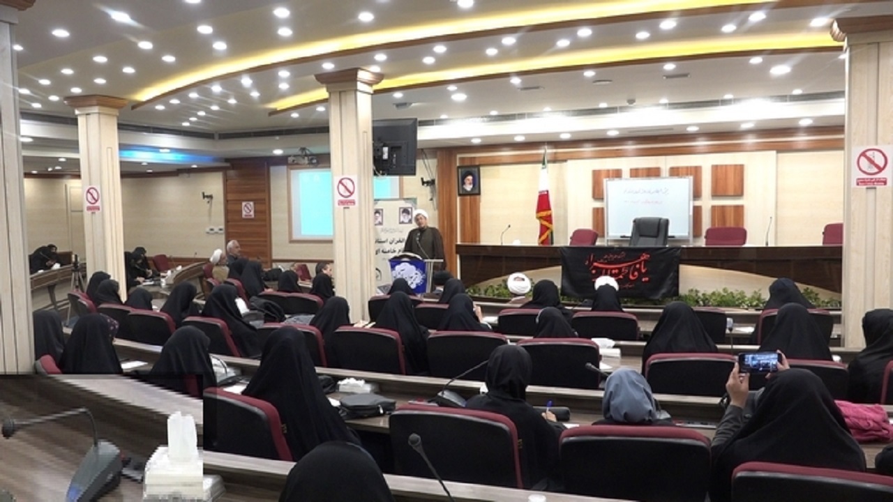 پیش اجلاس نماز دانش آموزان استان قم برگزار شد