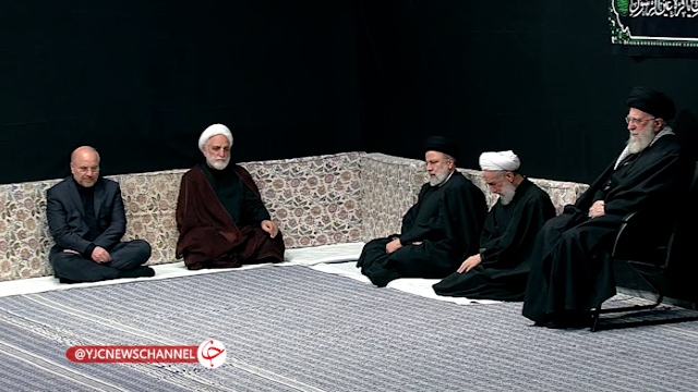 مراسم عزاداری شهادت حضرت زهرا در حسینیهٔ امام خمینی با حضور رهبر انقلاب