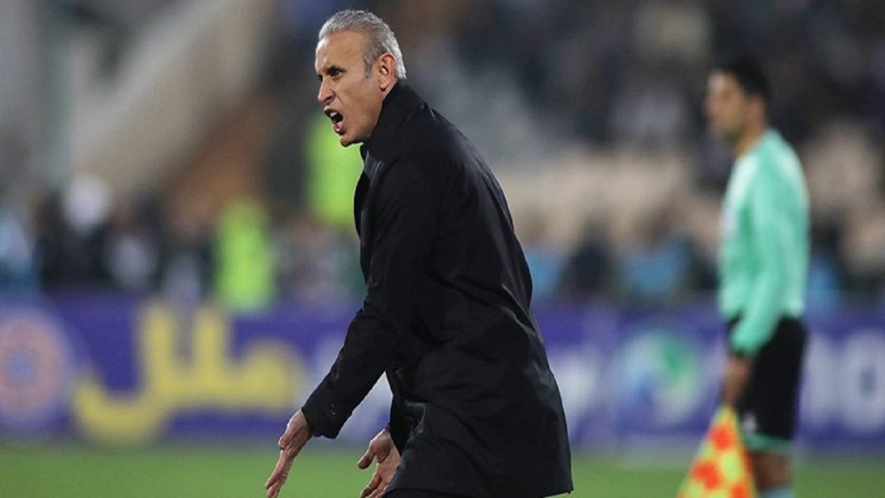 گل‌محمدی: ۲ امتیاز را از پرسپولیس گرفتند/ داوران عراقی VAR عینک بزنند