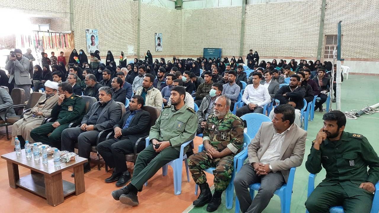 حضور مسئولان در مراسم